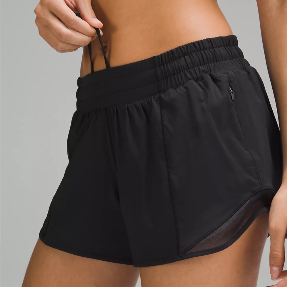 Hotty Hot Low-Rise Lined Short 4" Black
